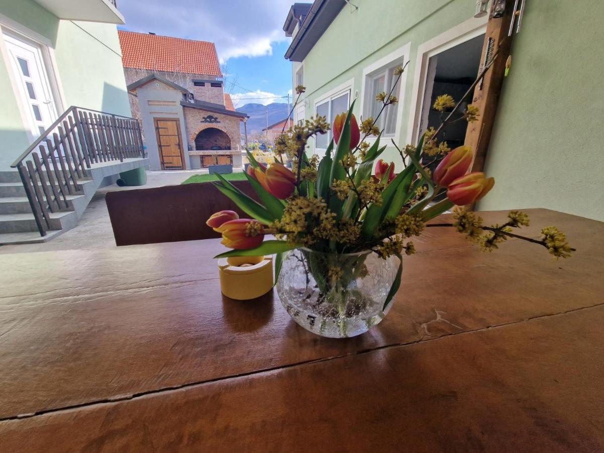 GračacAna公寓 外观 照片